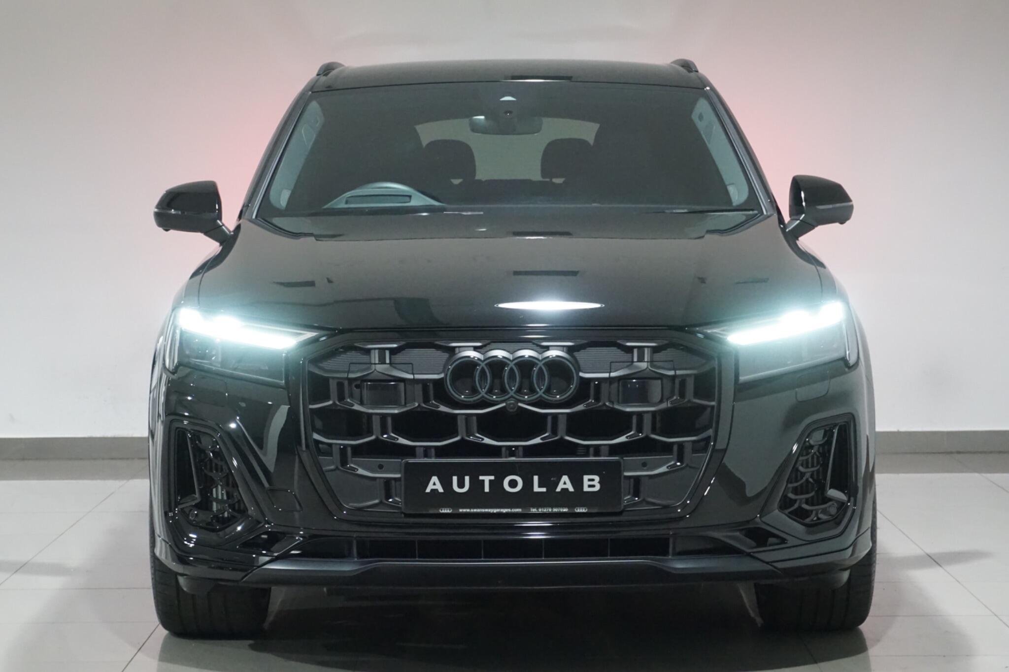 Audi SQ7 4.0 TFSI V8 Black Edition SUV 5dr Petrol Tiptronic quattro Euro 6 (s/s) (507 ps)